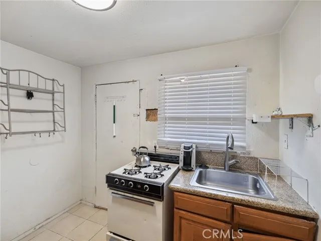 16773 A Street, Victorville, CA 92395