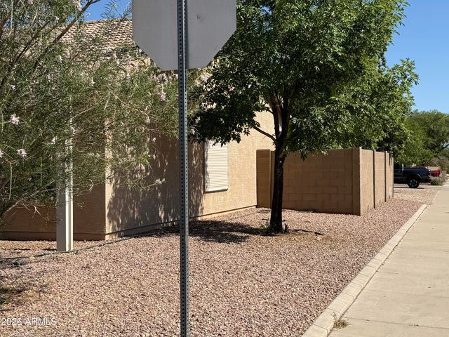 10781 W ROBIN Lane W, Peoria, AZ 85373