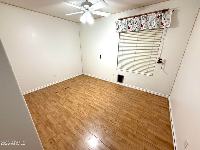 10781 W ROBIN Lane W, Peoria, AZ 85373