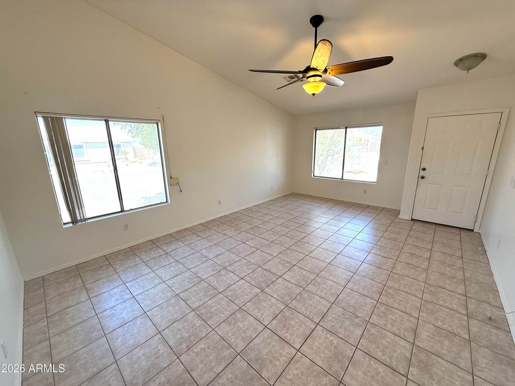 10781 W ROBIN Lane W, Peoria, AZ 85373 — photo 3