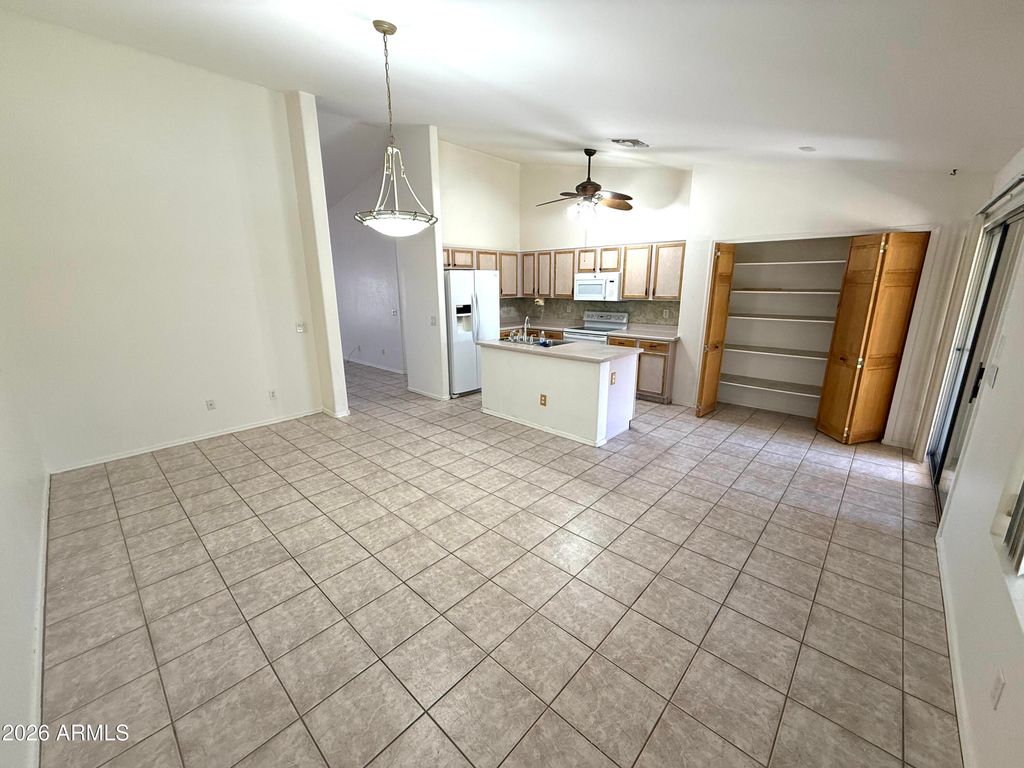 10781 W ROBIN Lane W, Peoria, AZ 85373 — photo 5