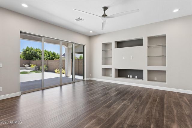 23085 N 98th Lane, Peoria, AZ 85383
