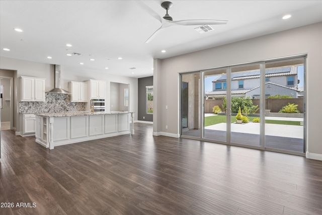23085 N 98th Lane, Peoria, AZ 85383