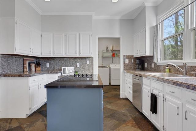 4627 Equestrian Way, Atlanta, GA 30338