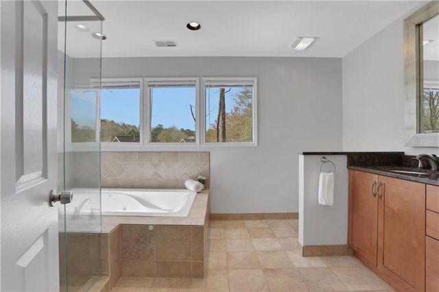 4627 Equestrian Way, Atlanta, GA 30338