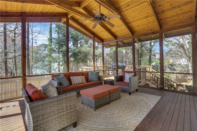 4627 Equestrian Way, Atlanta, GA 30338