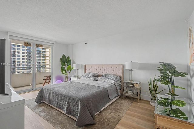 5555 Collins Ave 10V, Miami Beach, FL 33140