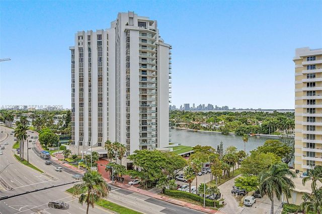 5555 Collins Ave 10V, Miami Beach, FL 33140