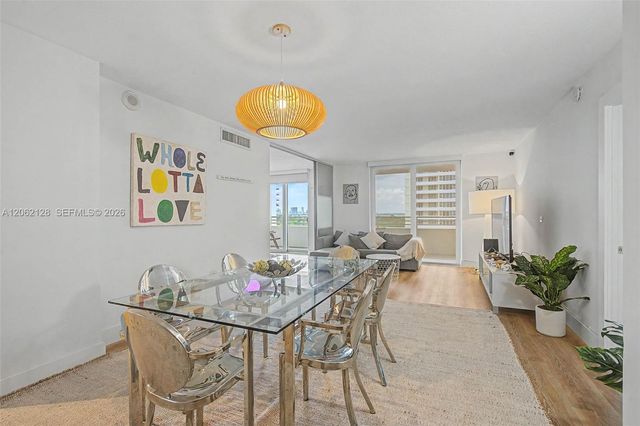 5555 Collins Ave 10V, Miami Beach, FL 33140