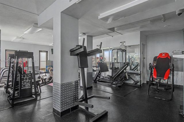 5555 Collins Ave 10V, Miami Beach, FL 33140