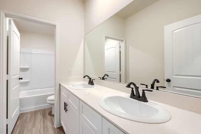 1605 Annabelle Street, Cleburne, TX 76031