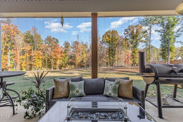 300 W Amber Oak Drive, Selma, NC 27576