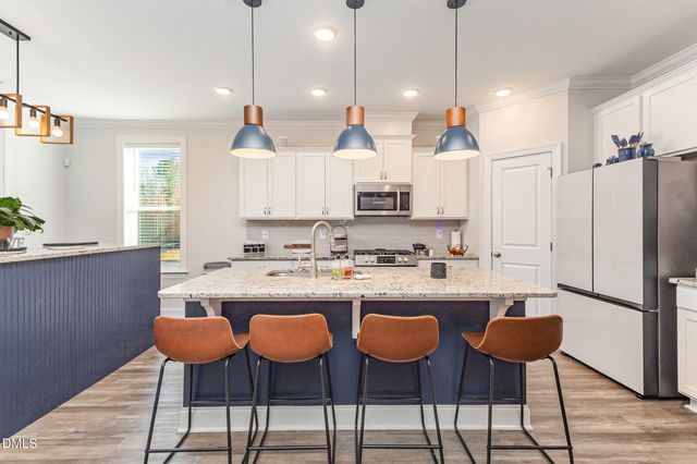 300 W Amber Oak Drive, Selma, NC 27576