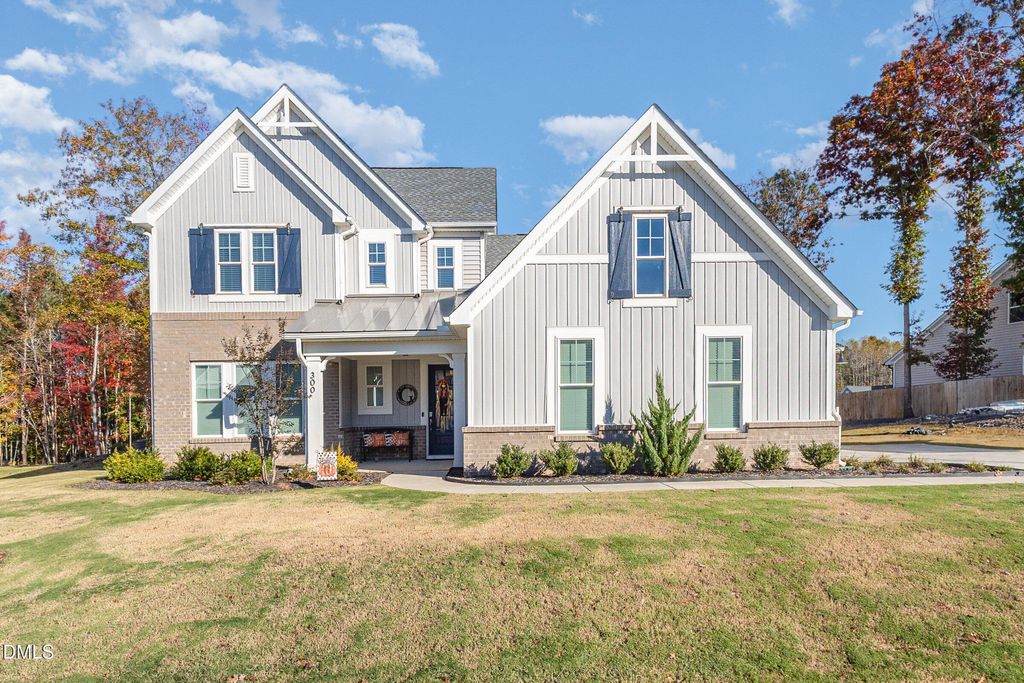 300 W Amber Oak Drive, Selma, NC 27576