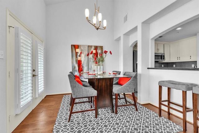 34 April Point Drive S, Conroe, TX 77356