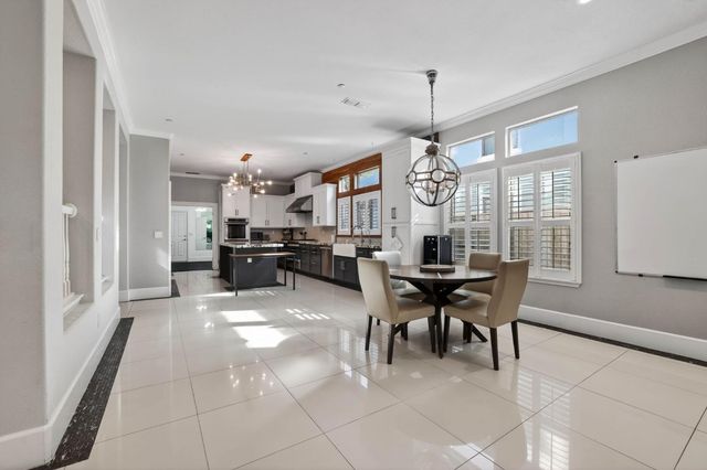 865 Wedgewood Ct, West Sacramento, CA 95605