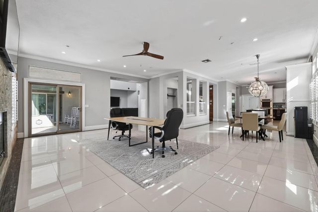 865 Wedgewood Ct, West Sacramento, CA 95605