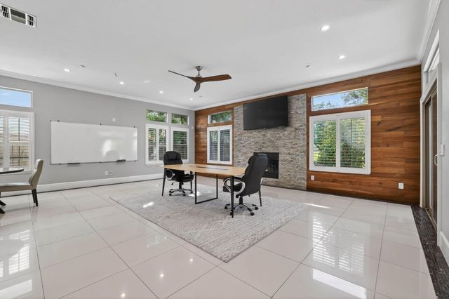 865 Wedgewood Ct, West Sacramento, CA 95605