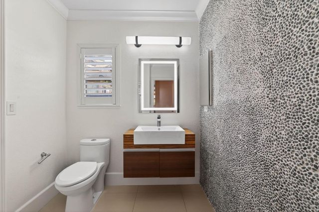 865 Wedgewood Ct, West Sacramento, CA 95605