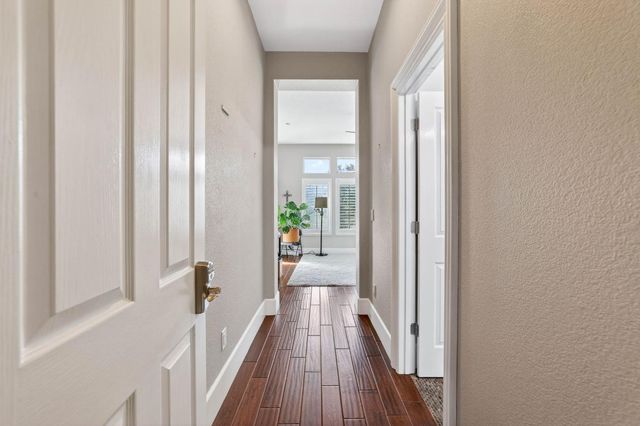 865 Wedgewood Ct, West Sacramento, CA 95605