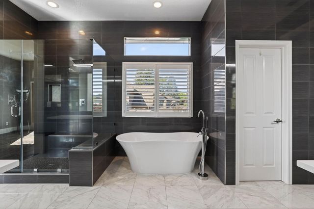 865 Wedgewood Ct, West Sacramento, CA 95605