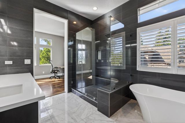 865 Wedgewood Ct, West Sacramento, CA 95605