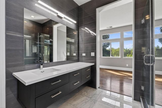 865 Wedgewood Ct, West Sacramento, CA 95605