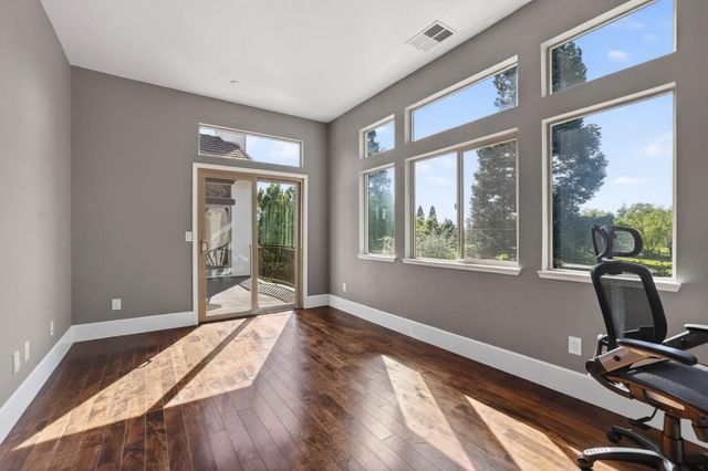 865 Wedgewood Ct, West Sacramento, CA 95605