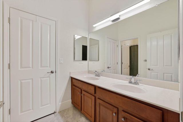 865 Wedgewood Ct, West Sacramento, CA 95605