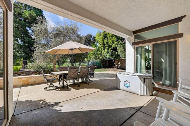 865 Wedgewood Ct, West Sacramento, CA 95605