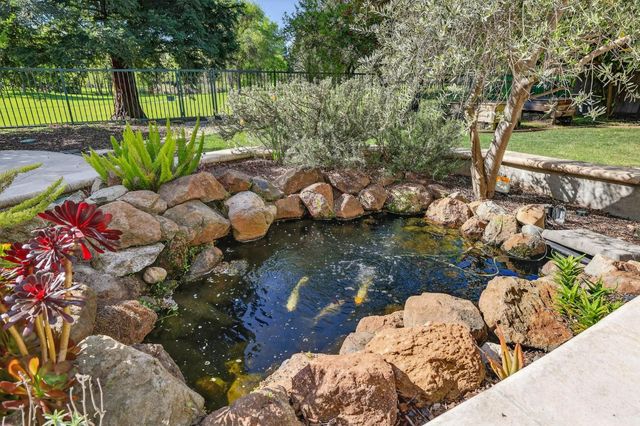 865 Wedgewood Ct, West Sacramento, CA 95605