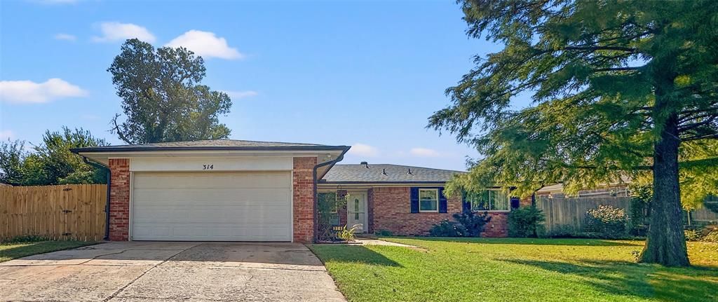 314 N Lakeside Terrace, Mustang, OK 73064