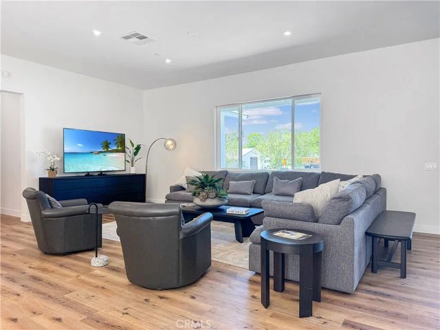 30233 Del Rey Road, Temecula, CA 92591