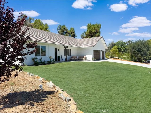 30233 Del Rey Road, Temecula, CA 92591