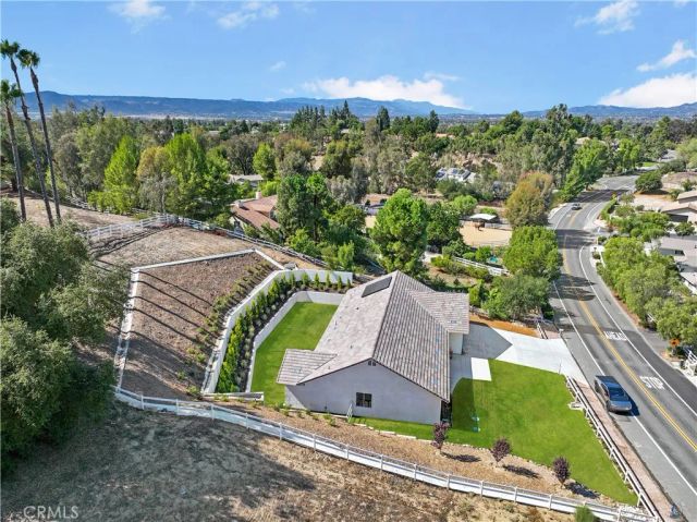 30233 Del Rey Road, Temecula, CA 92591