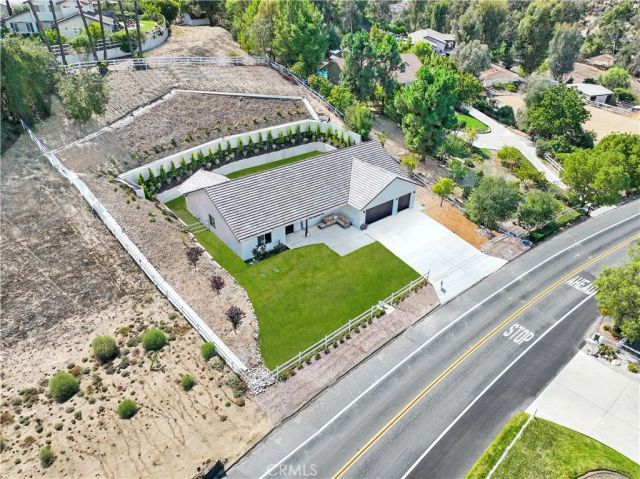 30233 Del Rey Road, Temecula, CA 92591