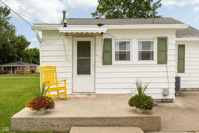 325 E Michigan Street, Fortville, IN 46040