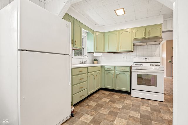 325 E Michigan Street, Fortville, IN 46040