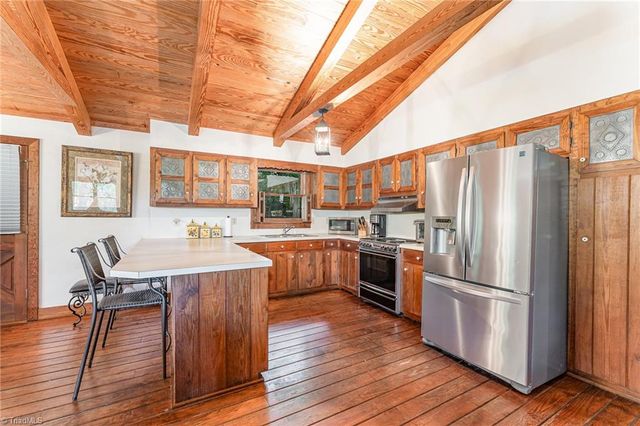 3607 NC Highway 268, Pilot Mountain, NC 27041