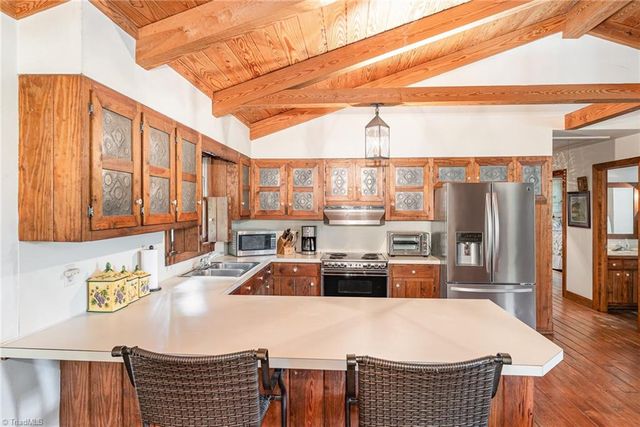 3607 NC Highway 268, Pilot Mountain, NC 27041