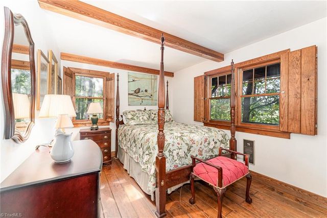 3607 NC Highway 268, Pilot Mountain, NC 27041