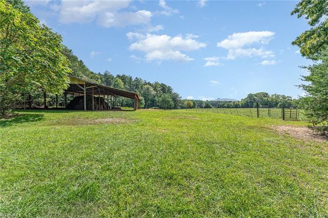 3607 NC Highway 268, Pilot Mountain, NC 27041