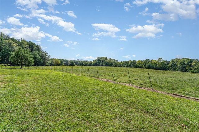 3607 NC Highway 268, Pilot Mountain, NC 27041