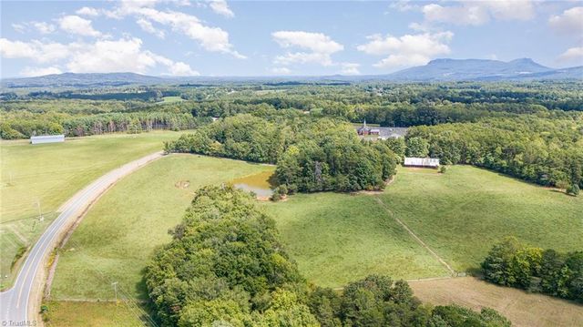 3607 NC Highway 268, Pilot Mountain, NC 27041