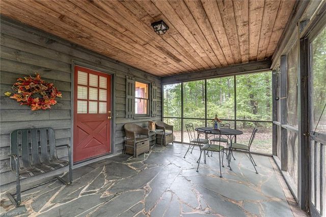 3607 NC Highway 268, Pilot Mountain, NC 27041