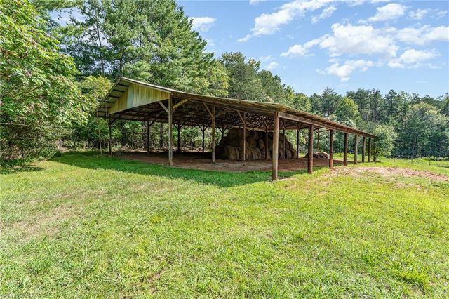 3607 NC Highway 268, Pilot Mountain, NC 27041