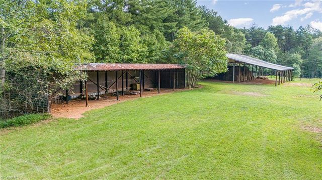 3607 NC Highway 268, Pilot Mountain, NC 27041