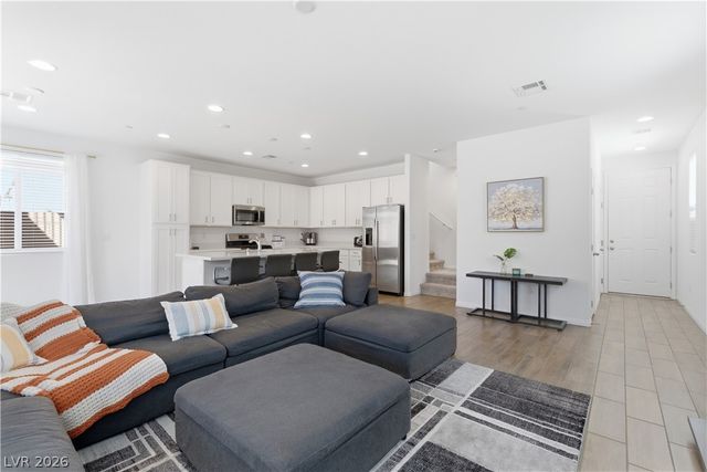 6571 Dove Point Place, Las Vegas, NV 89130