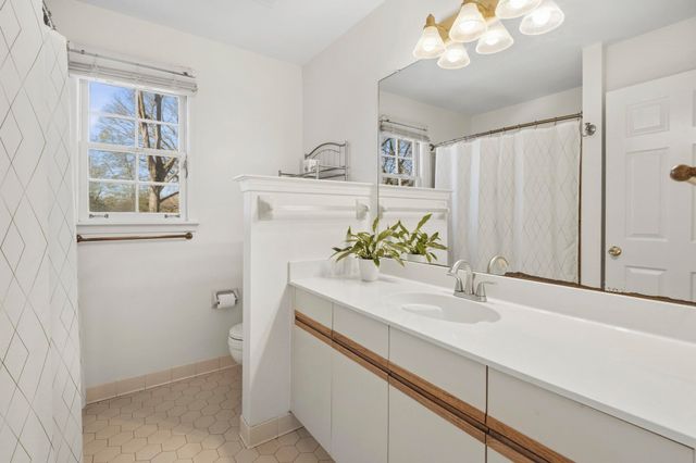 395 ALEXANDER ST, Memphis, TN 38111