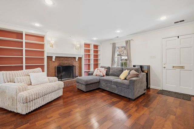 395 ALEXANDER ST, Memphis, TN 38111